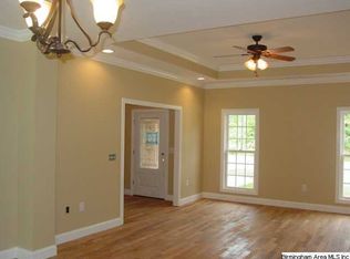 266 Victoria Pl, Anniston, AL 36203