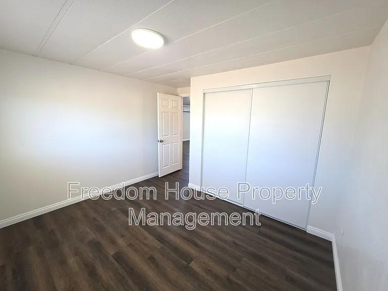 1911 Greta Blvd — Photo 19