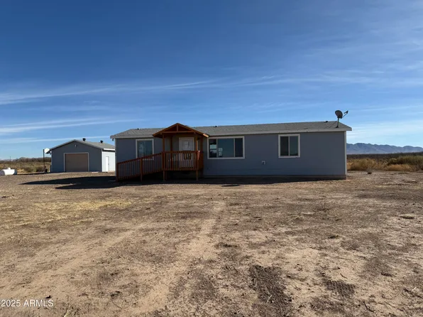 10759 N MARTINEAU Road, Elfrida, AZ 85610