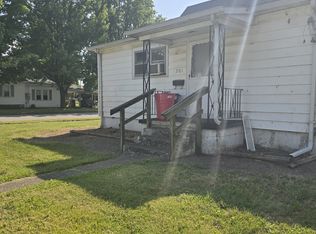 201 N 12th St, Herrin, IL 62948