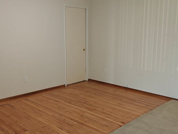 3rd image of 2257 Bermuda Dr