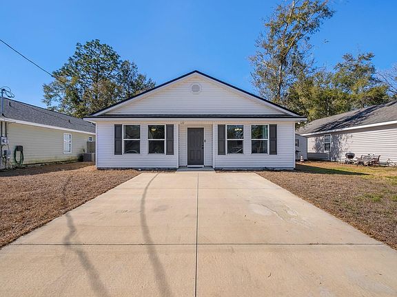2nd image of 122 Melody Ln