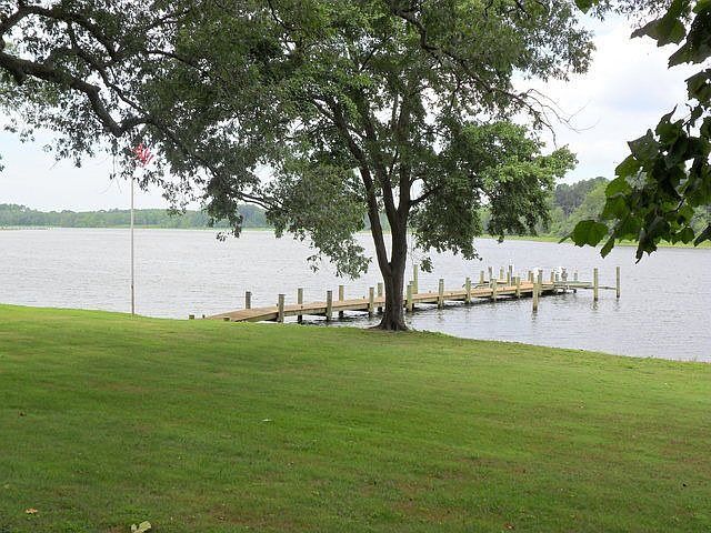 2nd image of 28138 Riverside Drive Ext