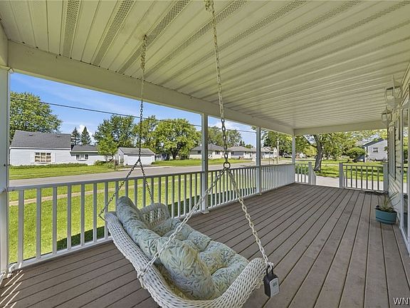 Front Porch - Swing Staying