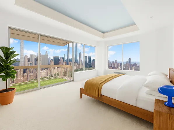 200 East 69th Street image 9 of 29