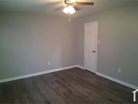 2112 Yorktowne Dr — Photo 6