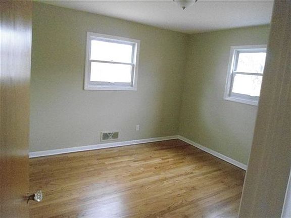 all 3 bedrooms freshly painted with refinished hardwood or n