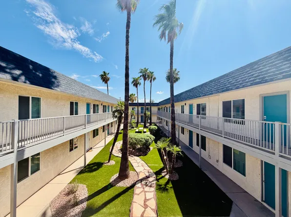 4424 Bellevue Newly Renovated Apartments with All Appliances Included!