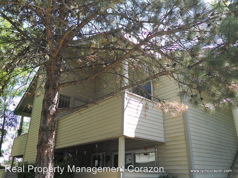 1st image of 2146 Roundhouse Rd