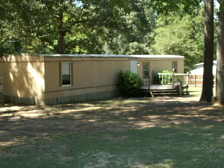 144 Tazan Ave — Photo 1