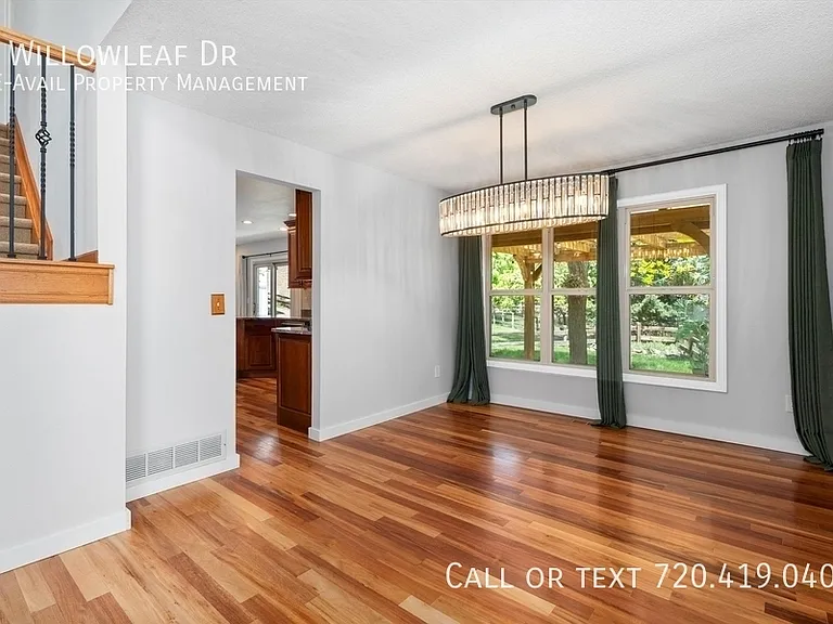 8 Willowleaf Dr — Photo 16