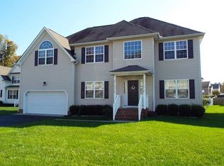 13319 Naylors Blue Ct, Chester, VA