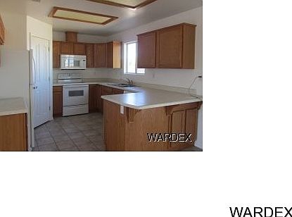 2nd image of 3285 E Boquillas Dr