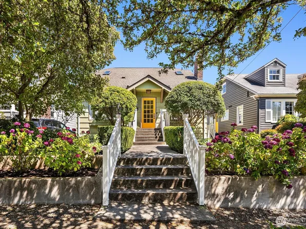 5228 37th Avenue NE, Seattle, WA 98105