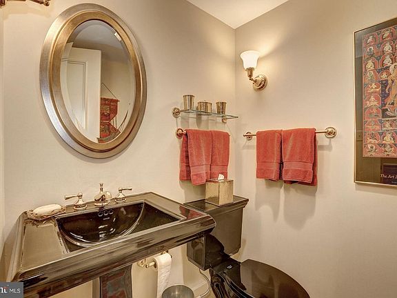 4th image of 5610 Wisconsin Ave APT 1606