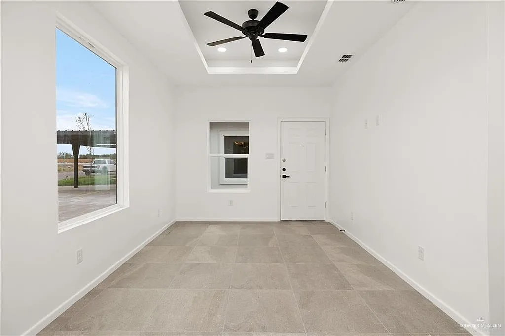 2 bed, 2.0 bath, 986 sqft, $1,175 — Photo 3