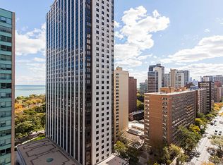 3150 N Sheridan Rd APT 17A, Chicago, IL 60657