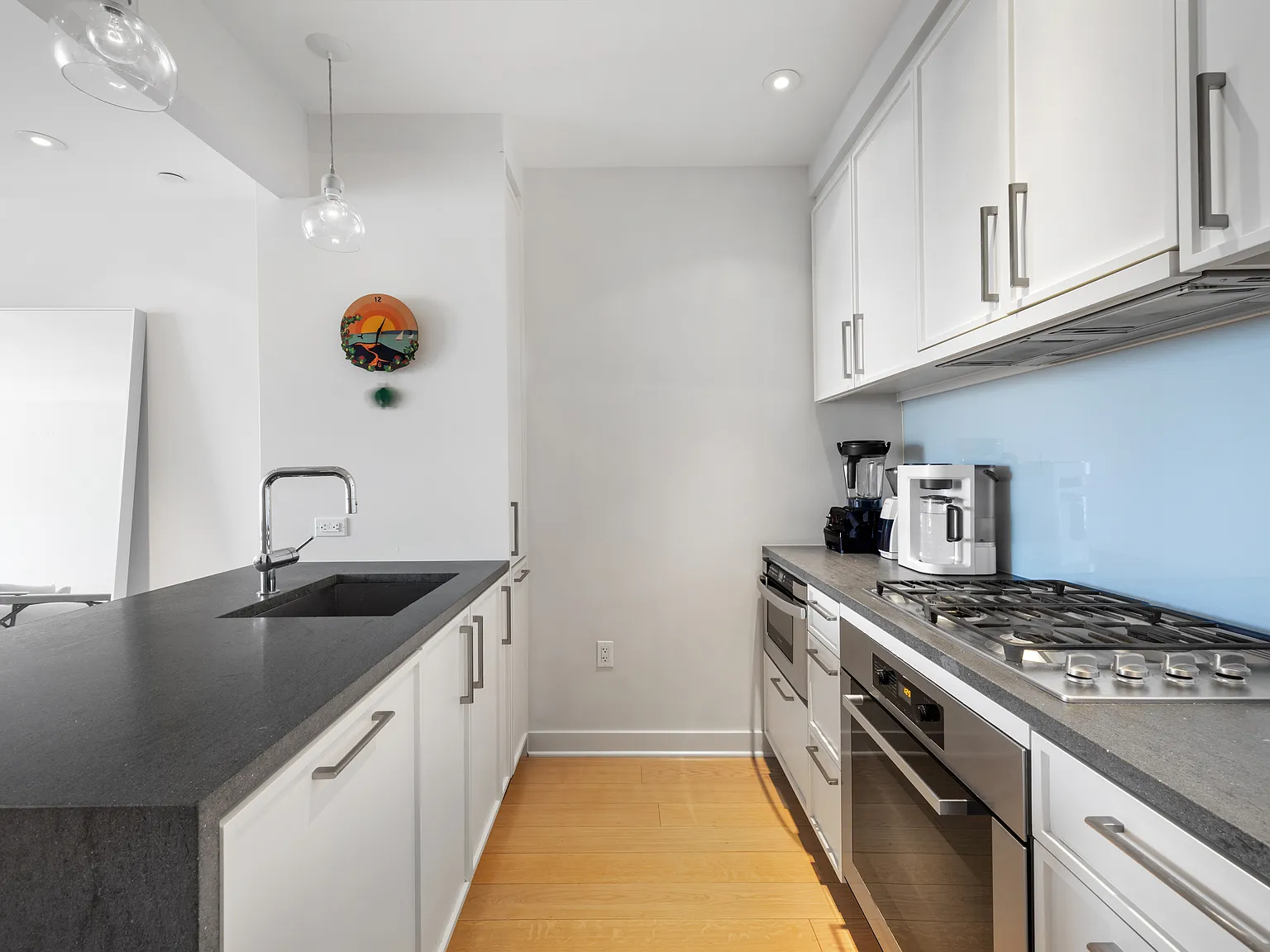160 East 22nd Street — Photo 4