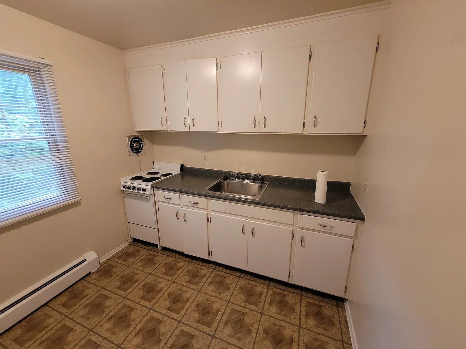 1 bed, 620 sqft, $1,295 — Photo 4