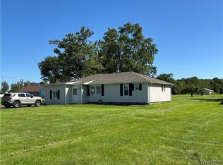 6615 S Transit Rd, Lockport, NY 14094