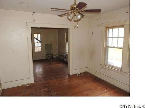 3rd image of 173 Fernwood Ave