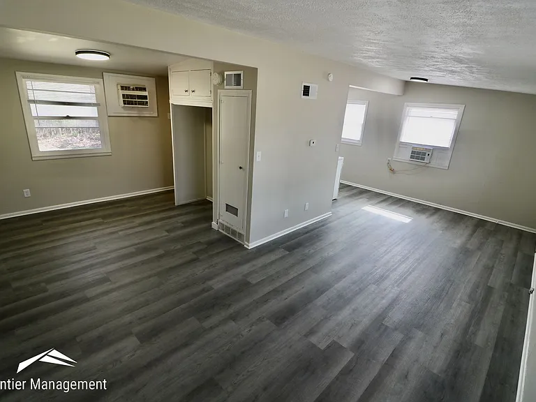 2324 Kraig Rd — Photo 3
