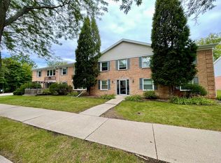 1524 E Providence Ave, Milwaukee, WI 53211