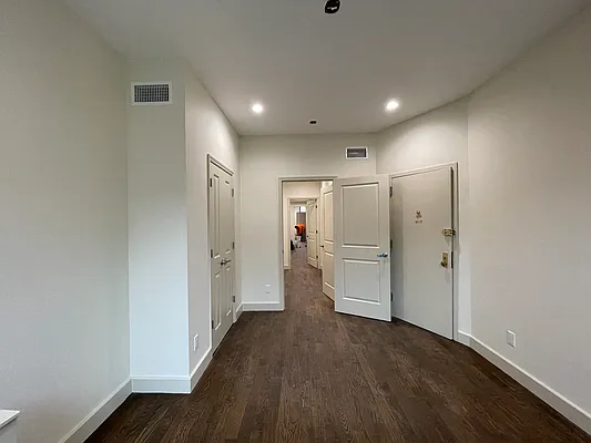 Rented by Joel Scharf, LREB | media 10