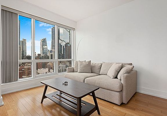 4th image of 350 W 42nd St APT 26K