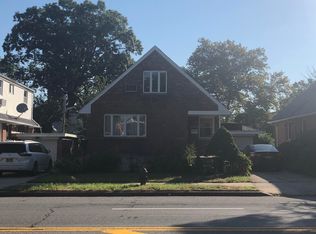 4025 Utopia Pkwy, Flushing, NY 11358