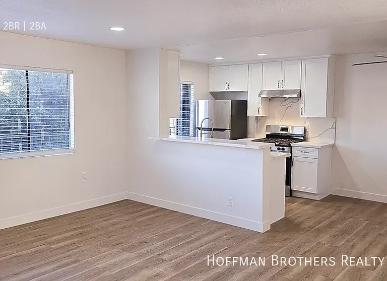 3910 E 11th St #12 — Photo 1