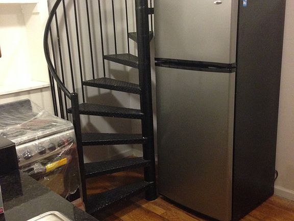 5th image of 73 Pineapple St APT 1F
