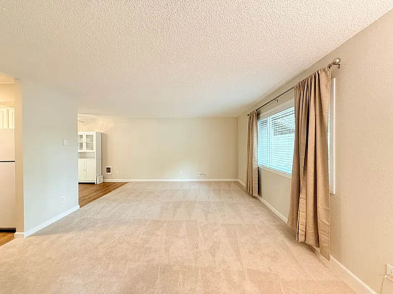 11253 SW Springwood Dr — Photo 6