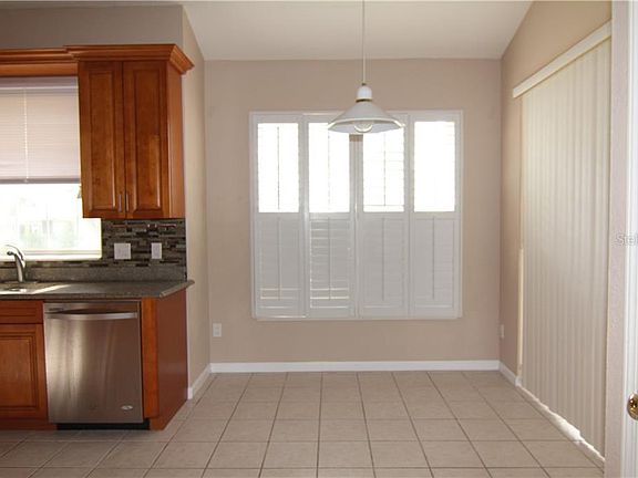 3rd image of 7412 Green Tree Dr #1