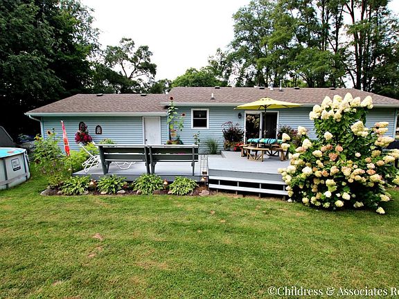3rd image of 6866 Northland Dr NE