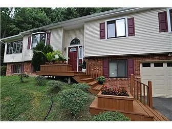 308 Lynn Ln photo 1