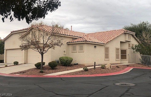 1st image of 3421 Wexford Ln Unit 102