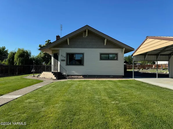 712 W 4th St, Grandview, WA 98930