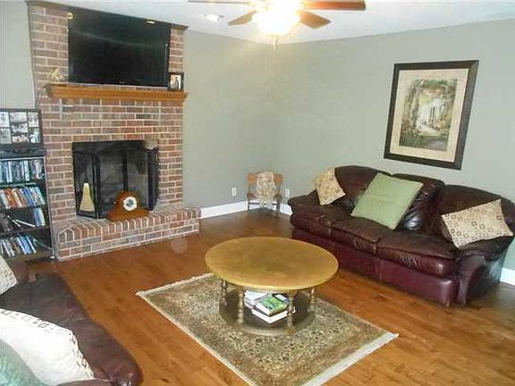 3rd image of 7412 Coastal Dr