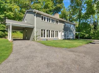 4 Edgewater Ln, Nyack, NY