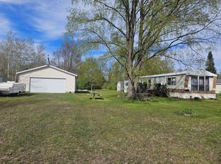 5180 Birch Island Dr, Barryton, MI 49305
