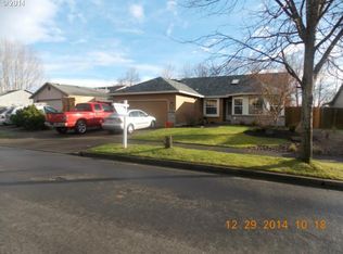 2718 SW Corbeth Ln, Troutdale, OR 97060