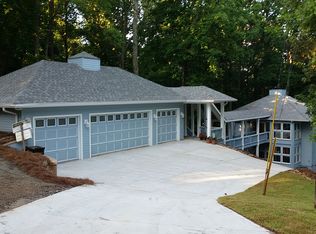 6292 Holly Ct, Buford, GA 30518