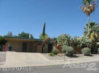 9411 E Deer Trl, Tucson, AZ 85710