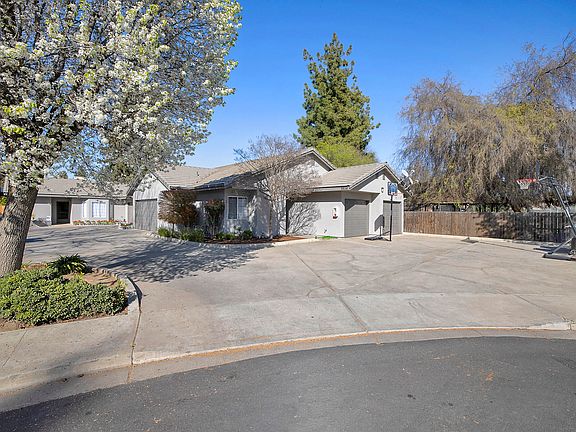 5th image of 1834 E Cambridge Ct