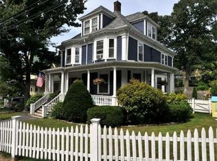 48 Banks Rd, Swampscott, MA 01907