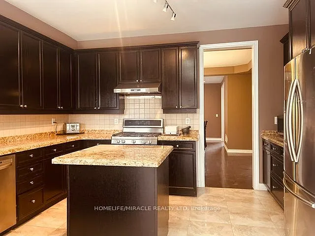 3 Lindyfalls Dr #UPPER LEVEL — Photo 21
