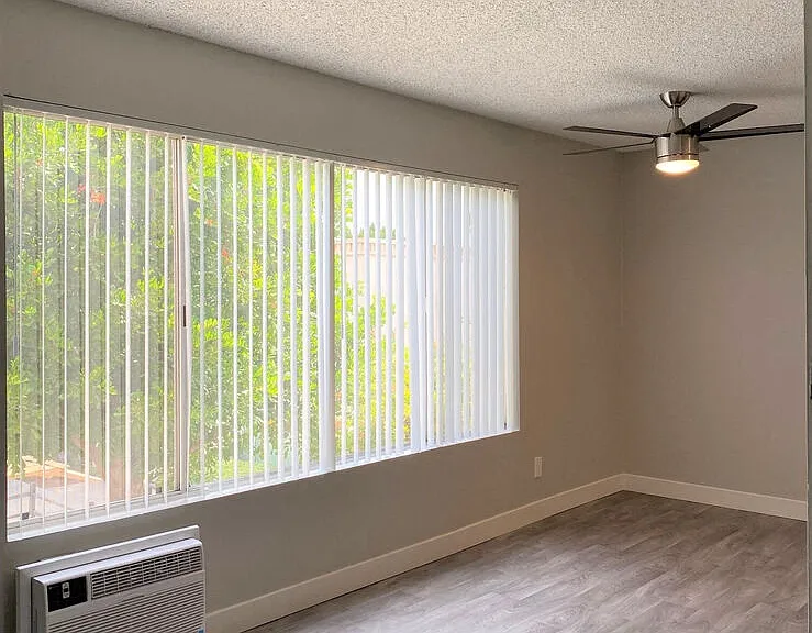 The Arches Apartments — Photo 3