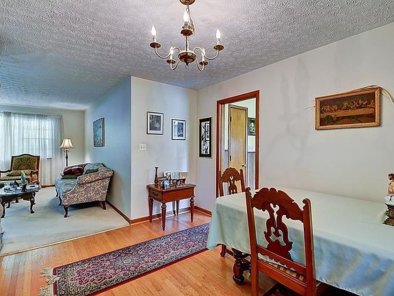 5th image of 1865 Orlando St