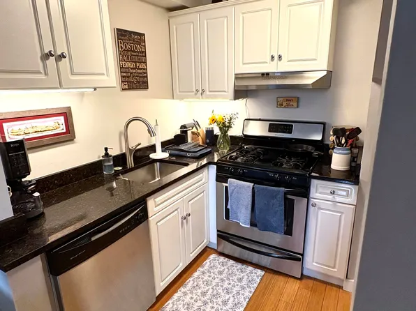 42 8th St #Xxx, Charlestown, MA 02129